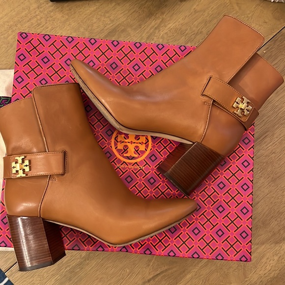 Tory Burch Kira booties - Picture 4 of 9